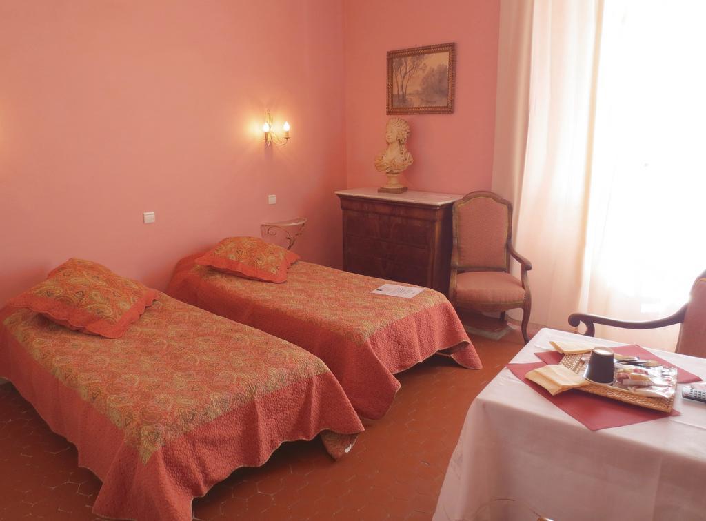 Hotel L'Oustau Marsella Habitación foto
