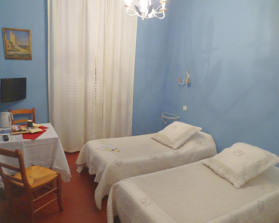 Hotel L'Oustau Marsella Habitación foto
